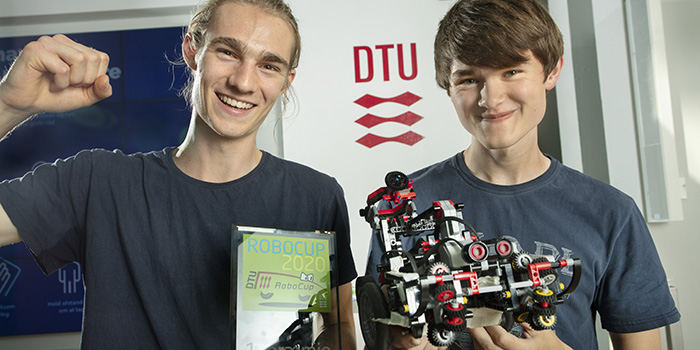 DTU RoboCup 2020 was won by Frederik Rønn Siiger and Emil Pfeiffer Kristensen with the robot 'Team Technic'. (Photo: Mikal Schlosser)